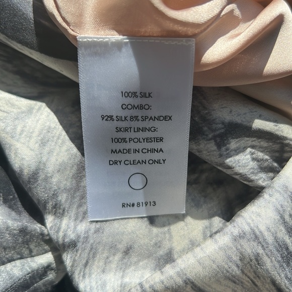 100% Silk Multi Fabric Dress with Drawstring - Picture 6 of 6